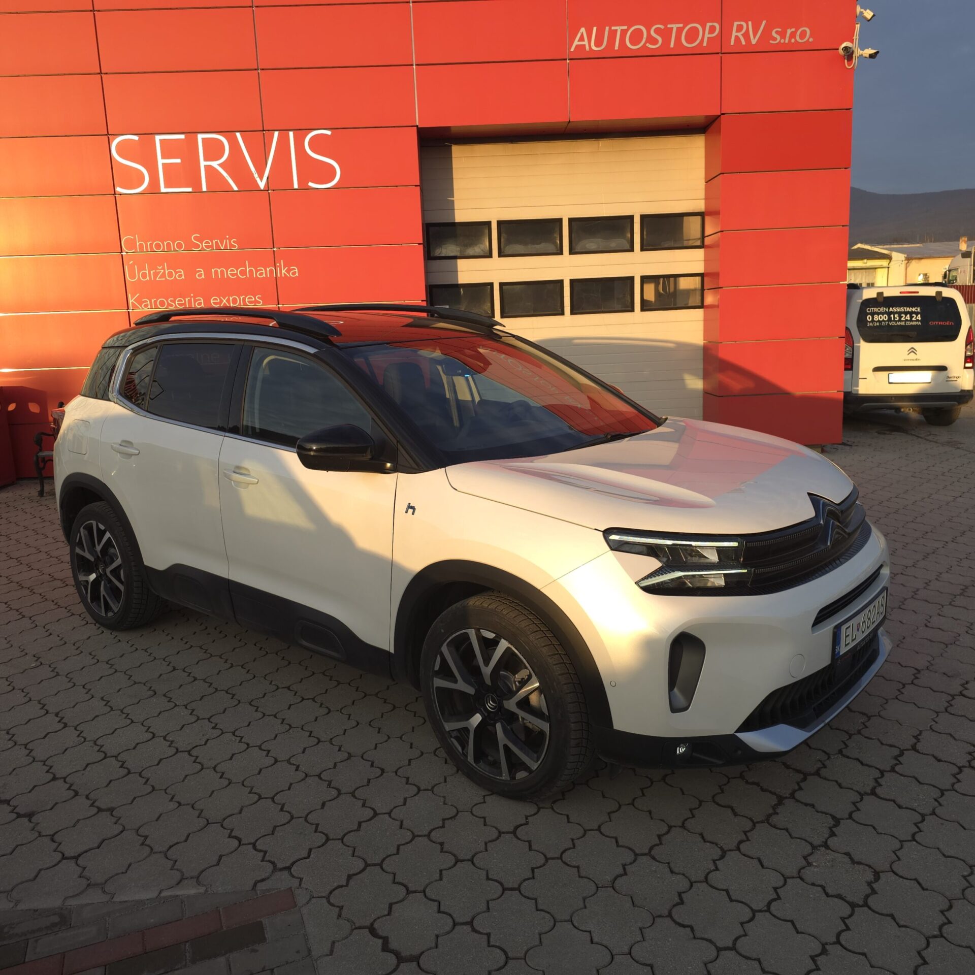 c5 aircross hybrid